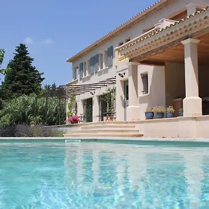 https://location-vacances-gillardin.fr-provencehotel.com